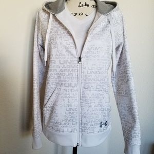 Under Armour Semi-Fitted Hoodie
